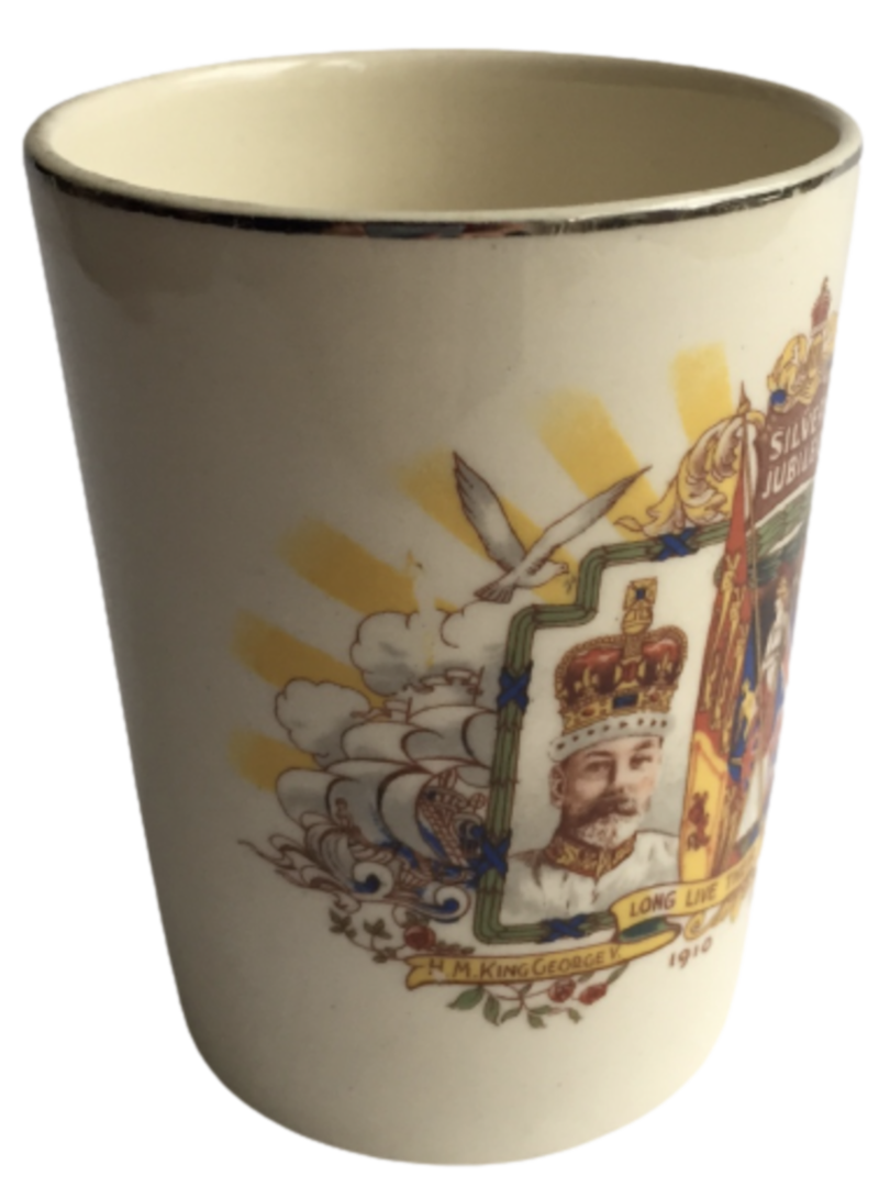 Becher antik - Silver Jubilee King George V Queen Mary 1910 - 1935