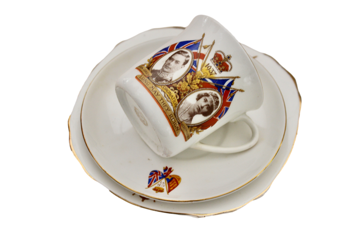 Trio Gedeck antik Krönung 1937 King George VI Royal Stafford