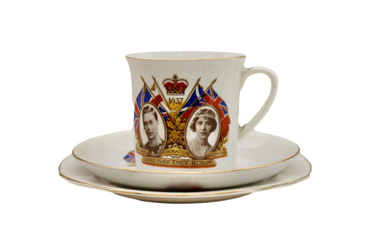 Trio Gedeck antik Krönung 1937 King George VI Royal Stafford